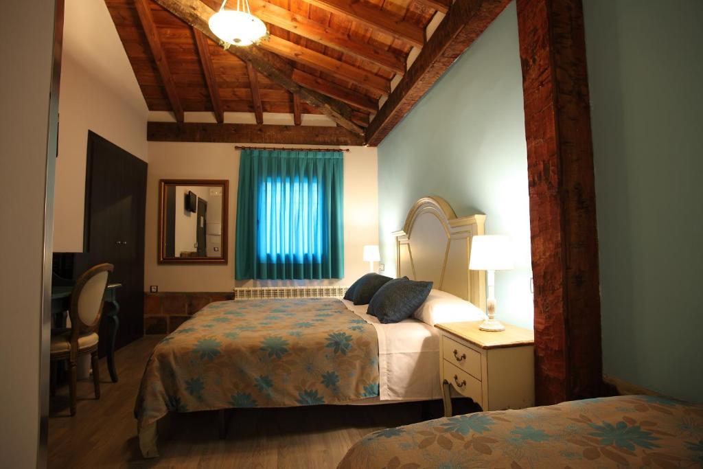 Douris Temple Hotel Soria Quarto foto